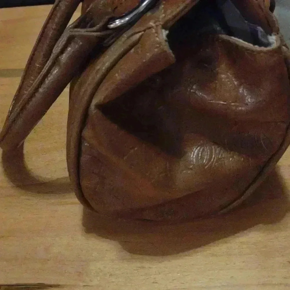 Guess small brown‎ satchel - Picture 5 of 9